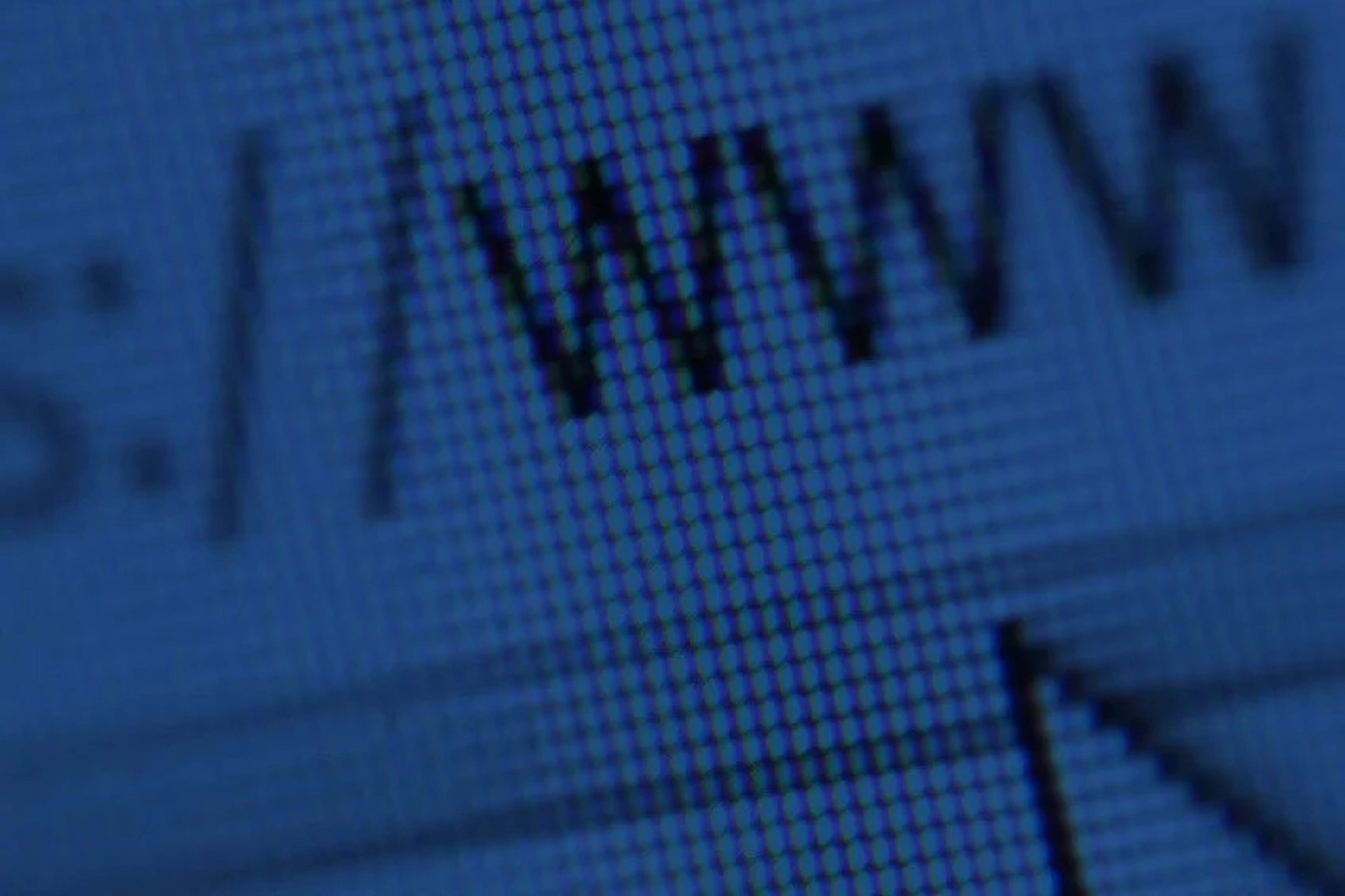 Gros plan sur les pixels d’un écran : « www » dans la barre d’adresse d’un navigateur, et le pointeur de la souris